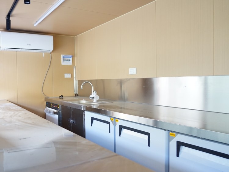 container-restaurant-inside
